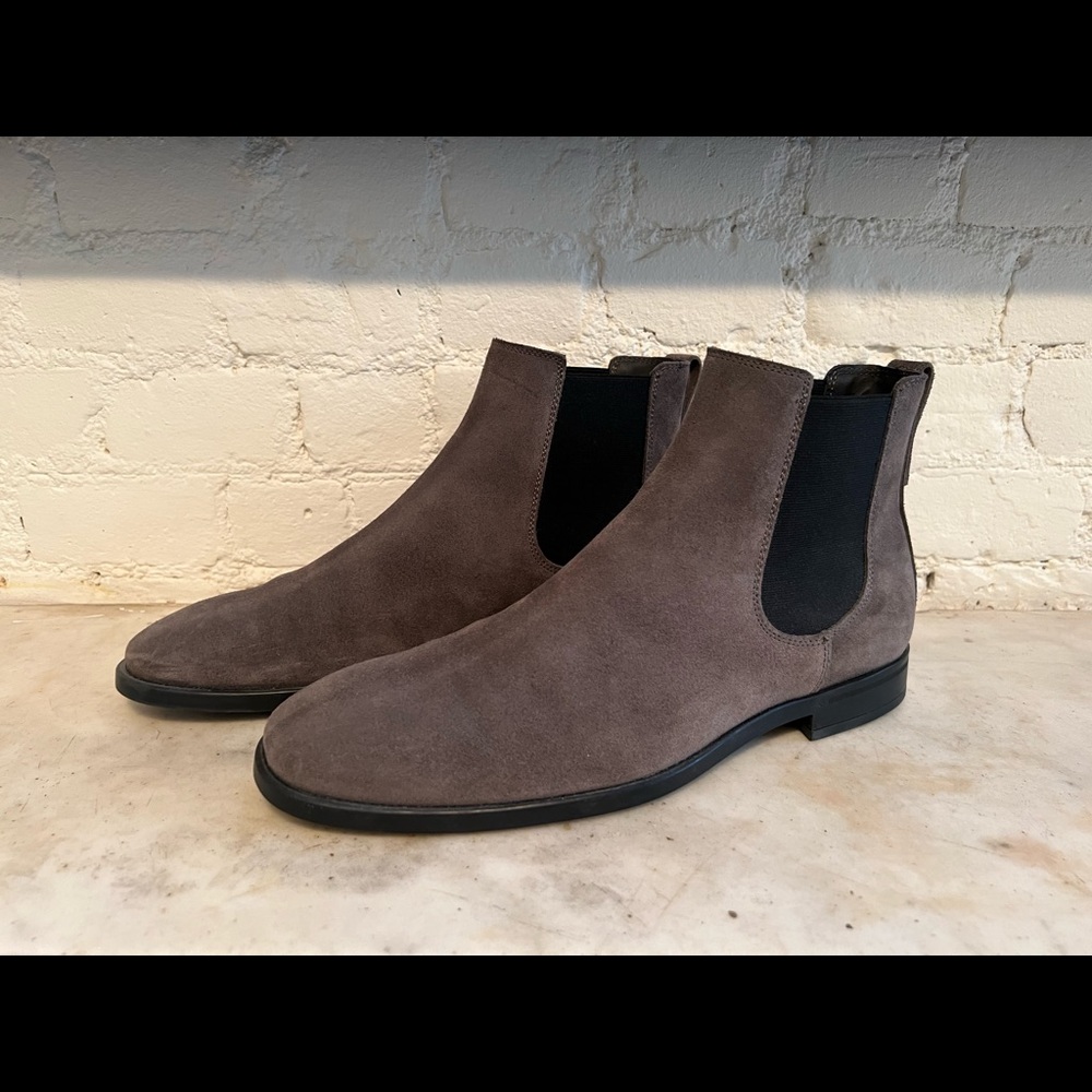 New To Boot New York Chelsea Boot Carbon Suede